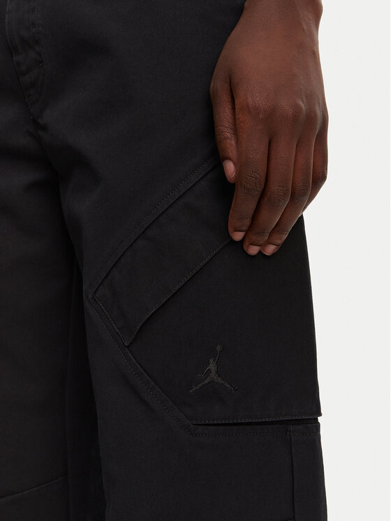 Nike Nike Pantaloni di tessuto FV7098 Nero Regular Fit