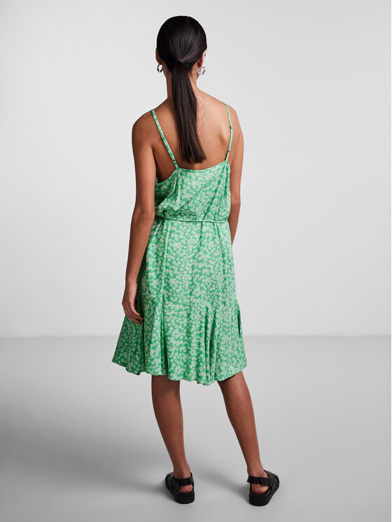 Abito sales volume zara