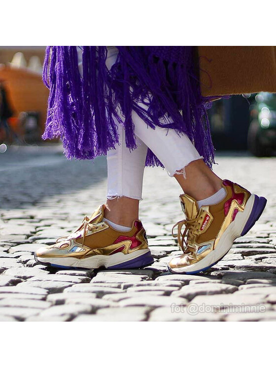 adidas adidas Сникърси Falcon W CG6247 Златист