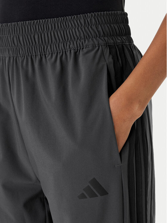 adidas adidas Παντελόνι φόρμας Train Essentials 3-Stripes Woven KC5496 Μαύρο Regular Fit