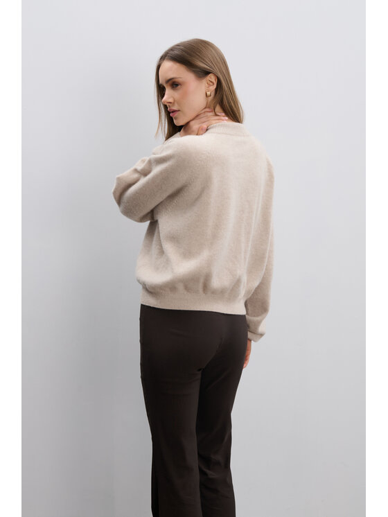 Fobya Fobya Sweter F2082 Beżowy Basic Fit