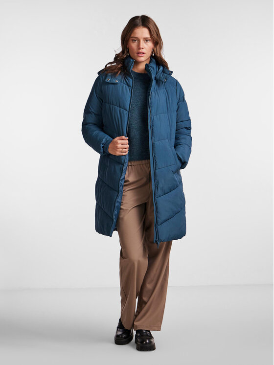 Pieces Pieces Žieminė striukė 17126619 Mėlyna Oversize