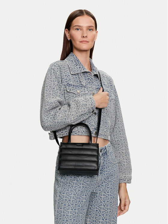 Calvin Klein Calvin Klein Torbica Line Quilt Mini Tote K60K612116 Crna