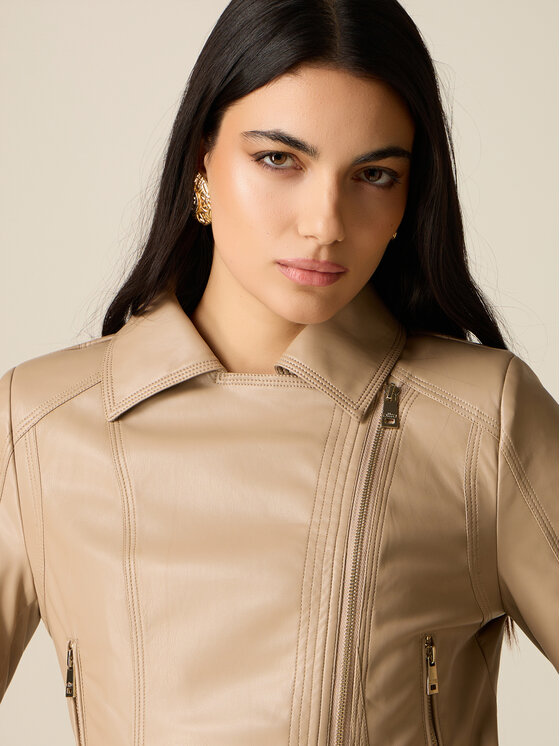 Oltre Oltre Giacca in similpelle R371R002351N013 Crema Boxy Fit