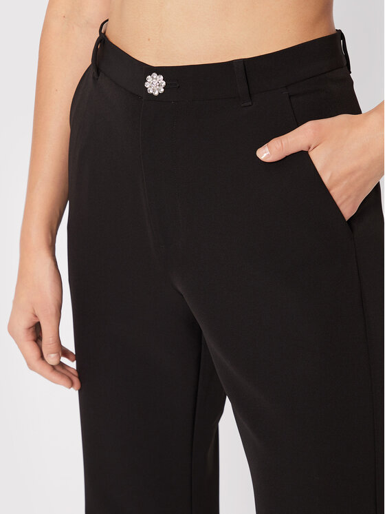 Custommade Custommade Hlače Otilia 999425525 Crna Regular Fit