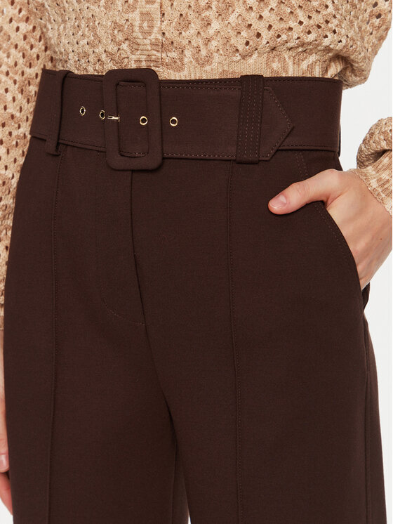 Luisa Spagnoli Luisa Spagnoli Pantaloni din material Osten 540365 Maro Regular Fit