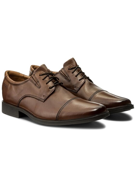 Clarks Clarks Nizki čevlji Tilden Cap 261300967 Rjava