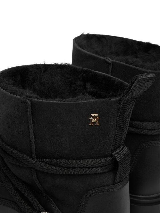 Tommy Hilfiger Tommy Hilfiger Škornji za sneg Real Shearling Laceup Snowboot FW0FW08996 Črna