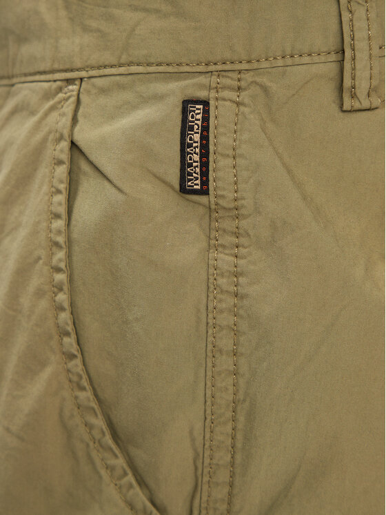 Napapijri Napapijri Pantaloncini di tessuto Nakuru 6 NP0A4HRV Verde Regular Fit