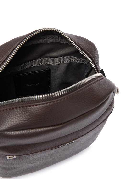Calvin Klein Calvin Klein Saszetka Raised Reporter LV04D3160G Brązowy