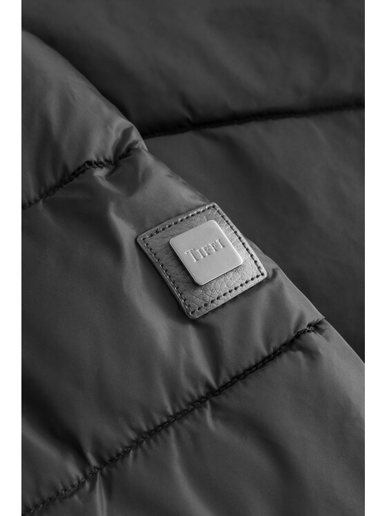 Tiffi Tiffi Kurtka zimowa MERIBEL Czarny Slim Fit