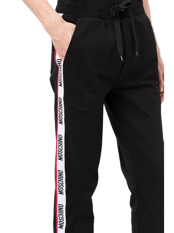 MOSCHINO MOSCHINO Spodnie dresowe V1A6884 4413 0557 Czarny Regular Fit