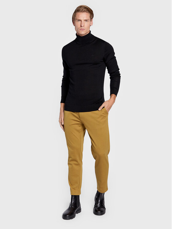 Calvin Klein Calvin Klein Golf Superior K10K110420 Czarny Slim Fit