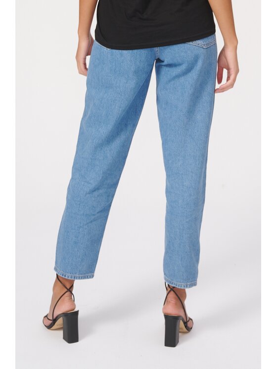 TeeShoppen TeeShoppen Jeansy Oryginalne dżinsy Mom Performance Niebieski Boyfriend Fit