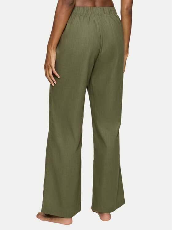 Triumph Triumph Hlače iz tkanine Summer 10222571 Zelena Relaxed Fit