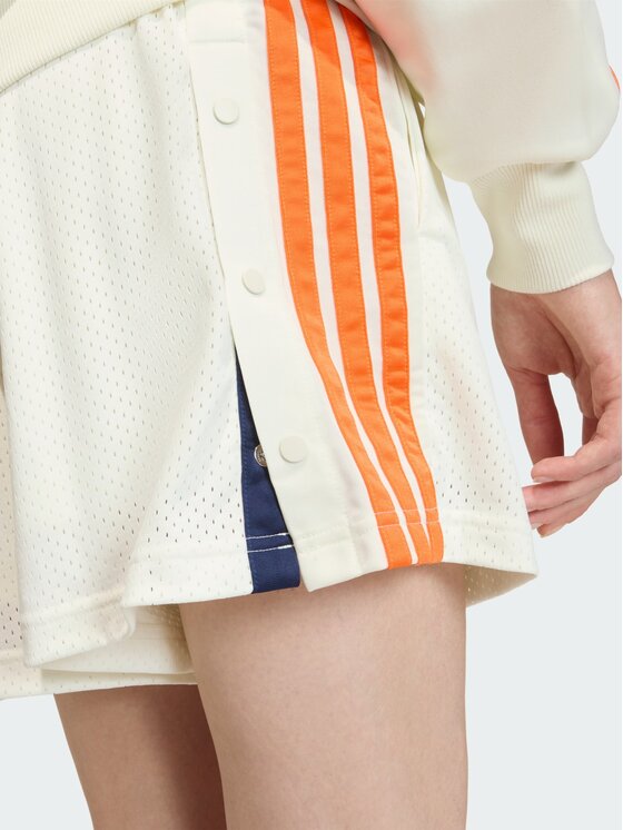 adidas adidas Szorty materiałowe 158962 Biały Loose Fit