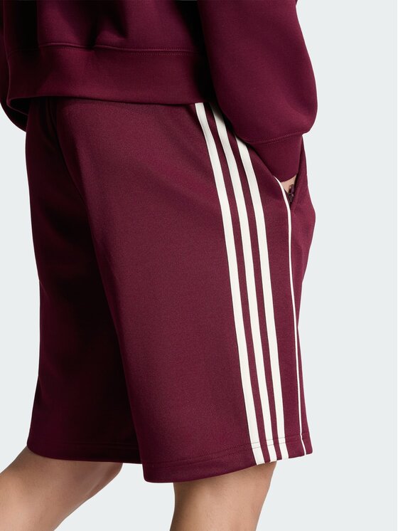 adidas adidas Szorty materiałowe 161893 Czerwony Regular Fit