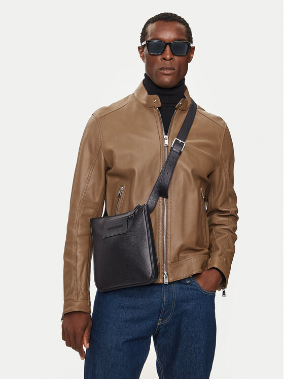 Emporio Armani Emporio Armani Мъжка чантичка Y4M252 Y068E 80001 Черен