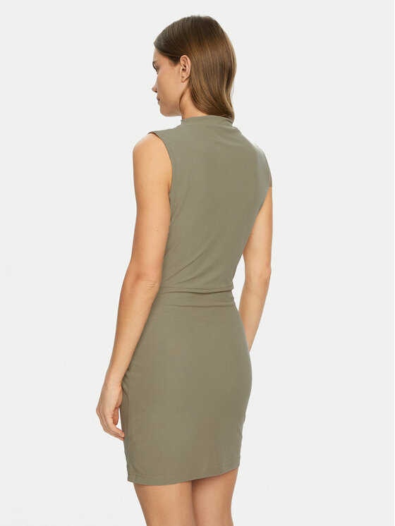 Guess Guess Trikotažinė suknelė W5RK24 KAQL2 Žalia Regular Fit