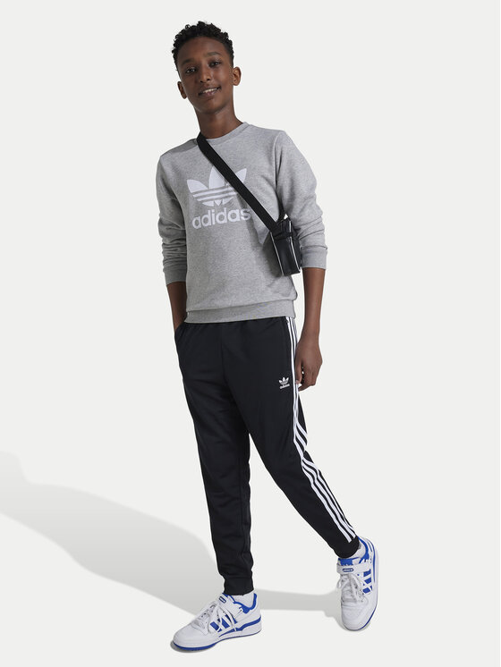 adidas adidas Долнище анцуг adicolor SST IX7630 Черен Regular Fit