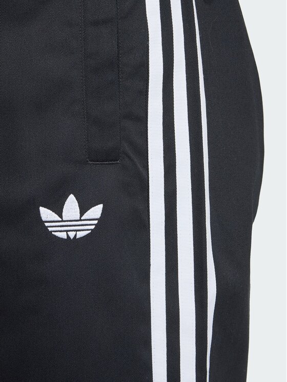 adidas adidas Riidest šortsid 169001 Must Oversize