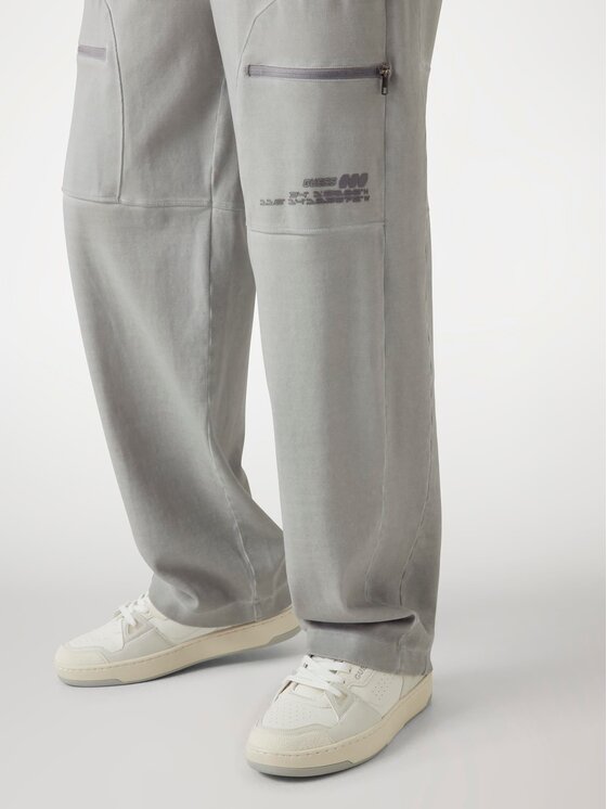 Guess Guess Spodnie materiałowe 176717 Szary Regular Fit