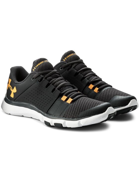 Ua hotsell strive 7
