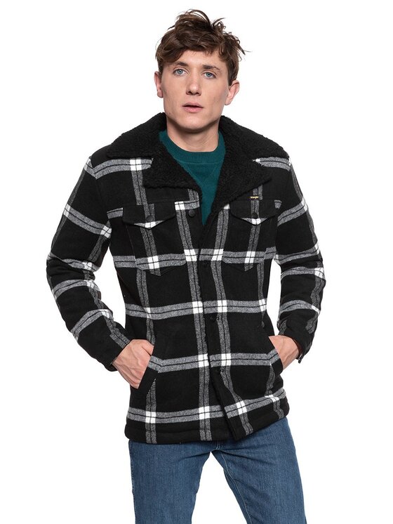 Wrangler Wrangler Kurtka zimowa WRANGE COAT Czarny Regular Fit