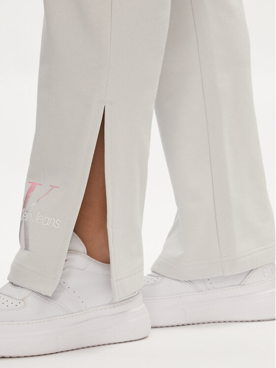 Calvin Klein Jeans Calvin Klein Jeans Spodnie dresowe Diffused Monologo J20J223422 Szary Regular Fit