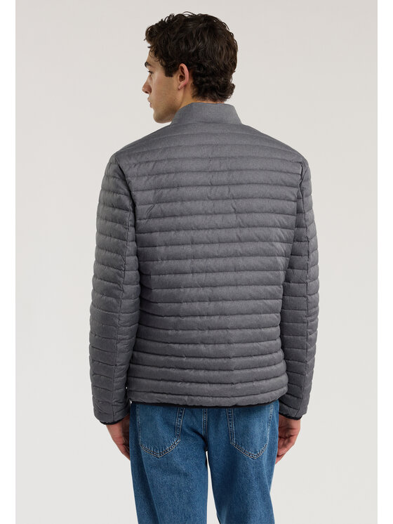 Trussardi Trussardi Kurtka puchowa F018M000027N0B3 Czarny Regular Fit
