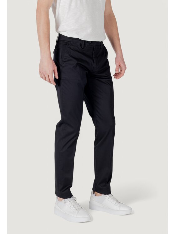 Antony Morato Antony Morato Pantaloni chino MARK SLIM FIT WITH LOGOED RUBBER FLAG Nero Slim Fit