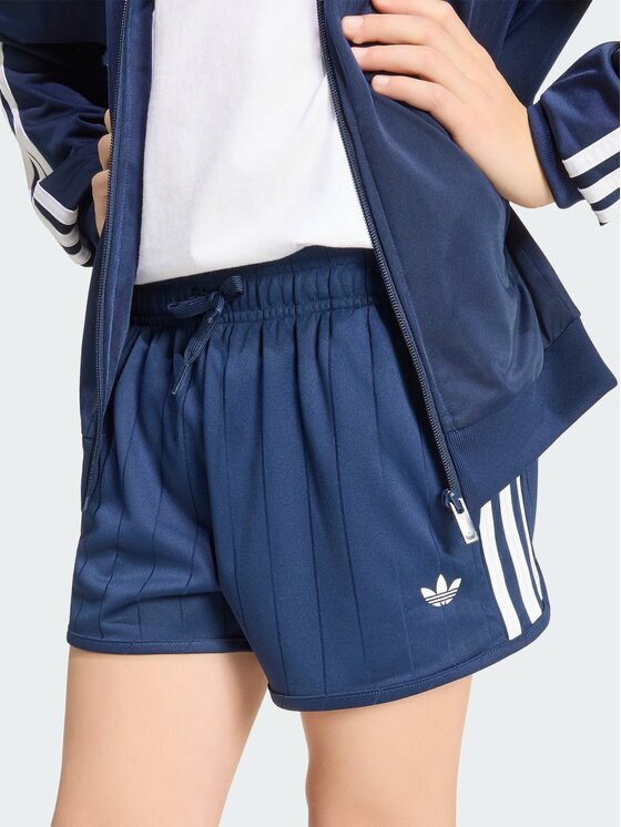 adidas adidas Szorty materiałowe 165395 Niebieski jasny Loose Fit
