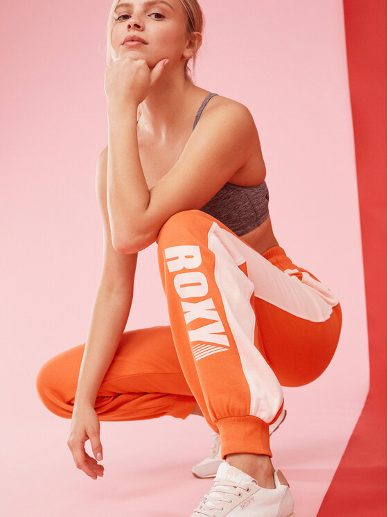 Roxy Roxy Teplákové nohavice Ess Nrj Cbk Jog Otlr ERJFB03366 Oranžová Regular Fit