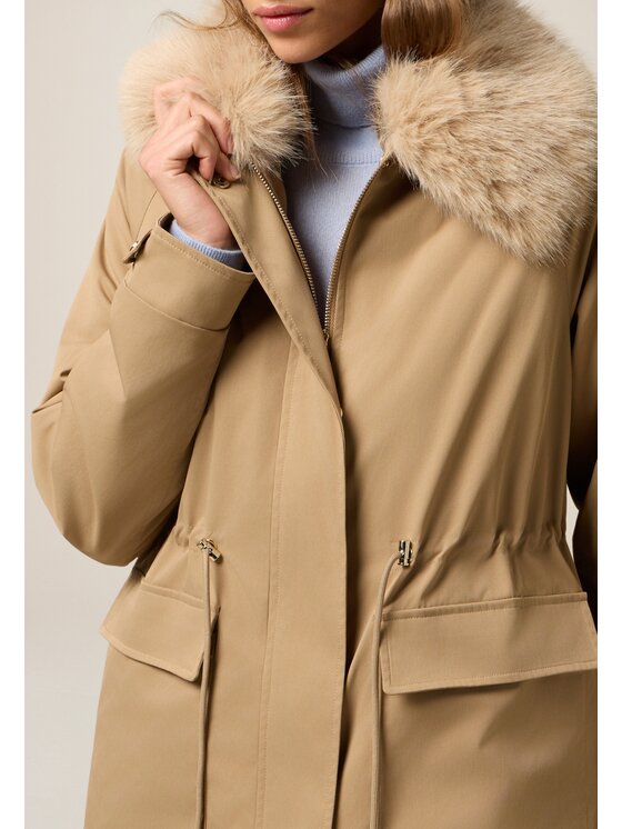 Oltre Oltre Cappotto invernale 8155J000225N002 Crema Flare Fit