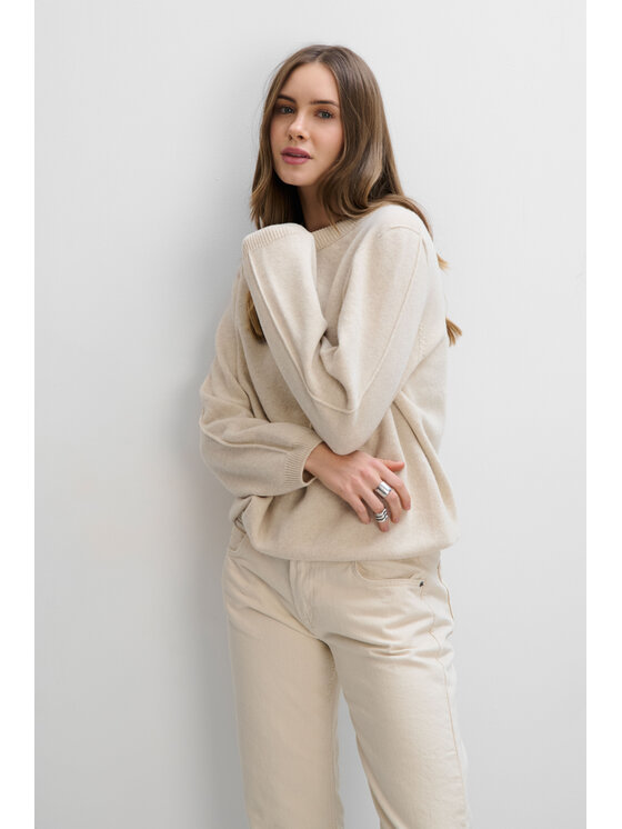Fobya Fobya Sweter F2100 Beżowy Basic Fit