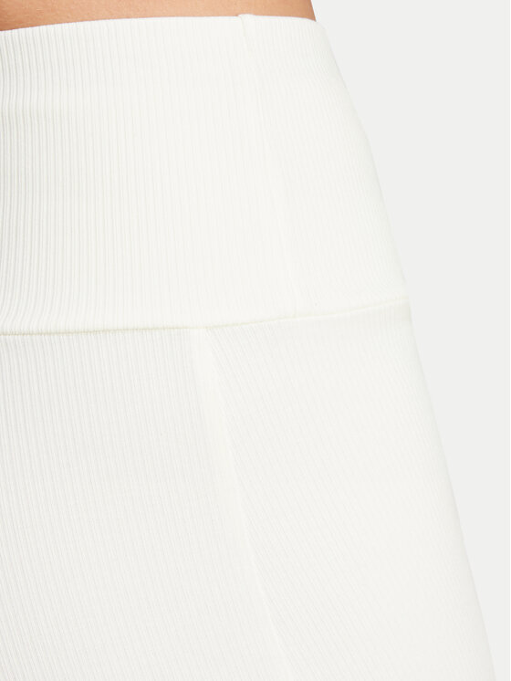 adidas adidas Pantaloni scurți sport Lounge IY6740 Alb Slim Fit