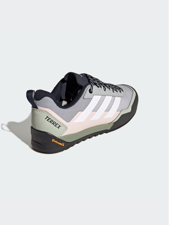adidas adidas Trekkingi 161837 Biały