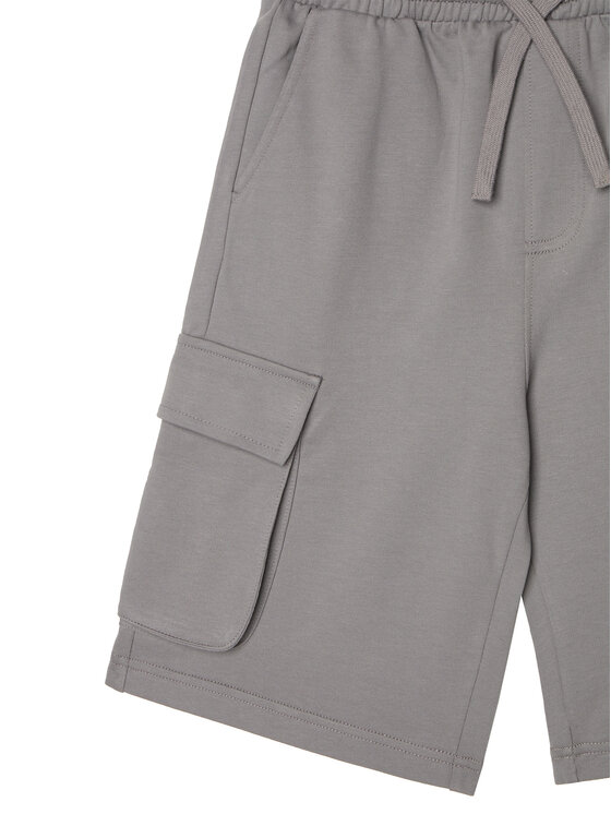 United Colors Of Benetton United Colors Of Benetton Szorty sportowe 39DJC902N Szary Regular Fit