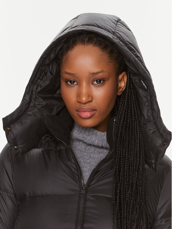 Calvin Klein Jeans Calvin Klein Jeans Pernata jakna Archetype J20J221646 Crna Regular Fit
