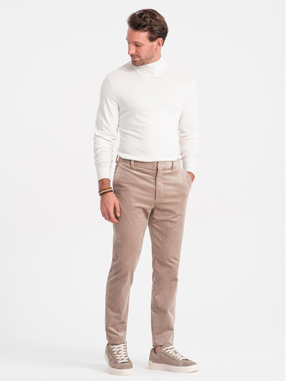 Ombre Ombre Svetr OM-SWTN-0101 Écru Fitting Fit