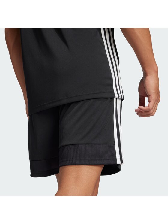 adidas adidas Szorty sportowe Performance Tiro 25 Essentials Czarny Regular Fit
