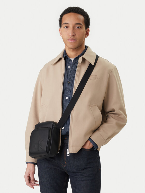 Calvin Klein Calvin Klein Мъжка чантичка Bold Ck Pocket Reporter LV04D3368G Черен