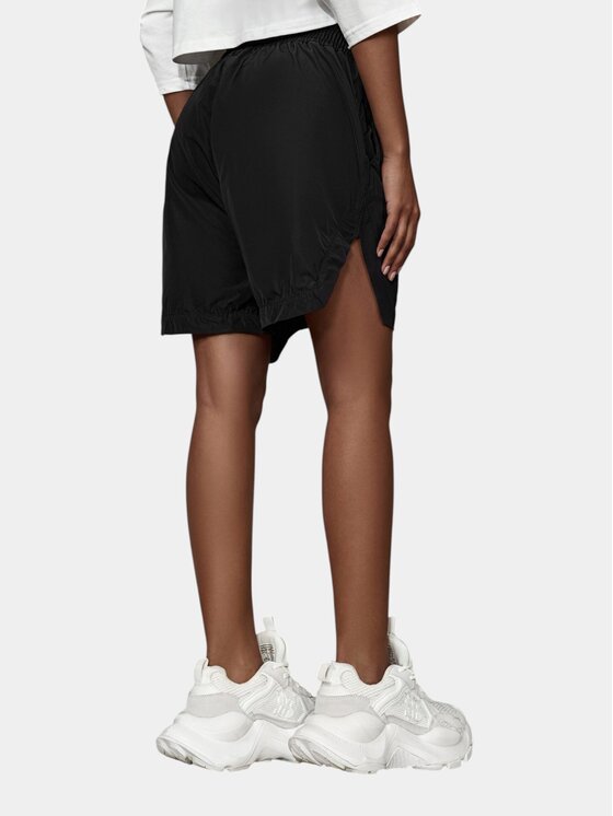 MADE BY SOCIETY MADE BY SOCIETY Spodnie materiałowe Bermude COSMIC REBEL - B27416 Czarny Basic Fit