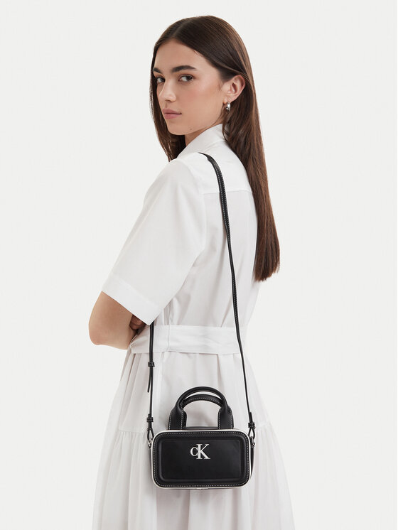 Calvin Klein Geantă Contrast Ck Mini Bauletto Bag LV04F1257G Negru