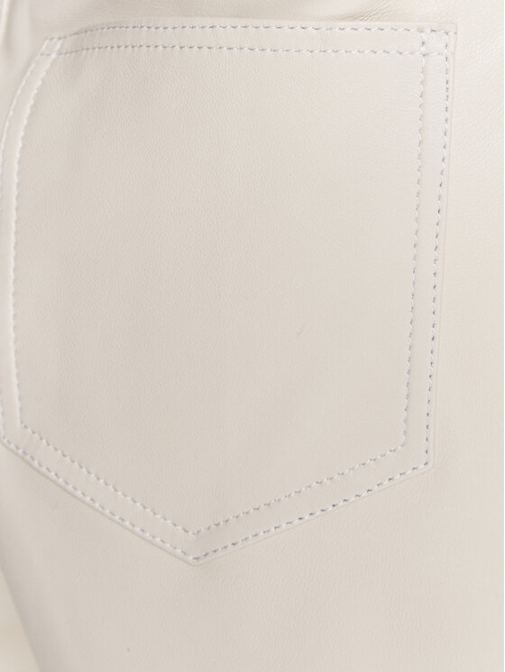 Custommade Custommade Kožené šortky Nava 999418711 Écru Regular Fit