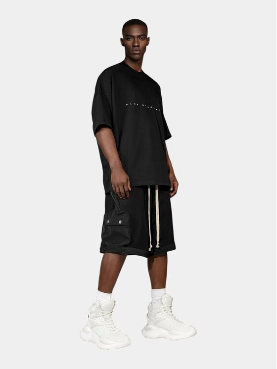MADE BY SOCIETY MADE BY SOCIETY Spodnie materiałowe Bermude AIR-FRAME - B17333 Czarny Basic Fit