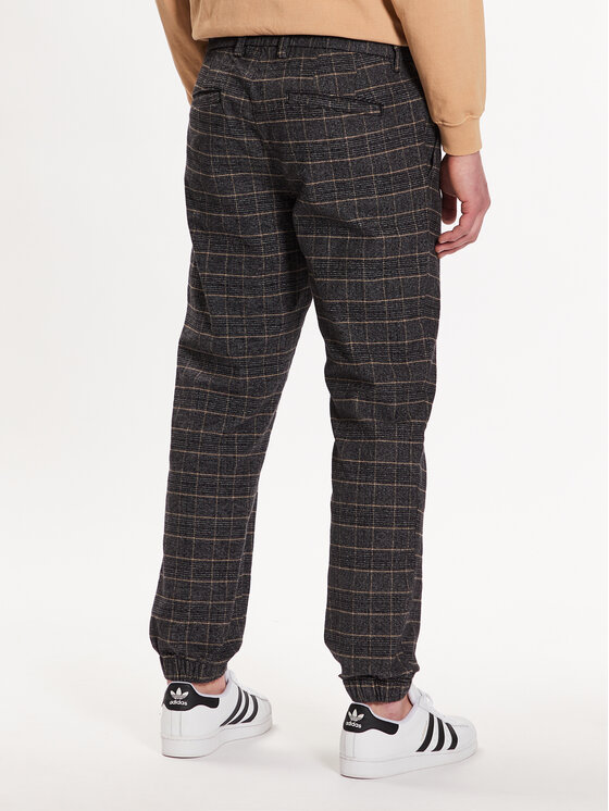 Redefined Rebel Redefined Rebel Chino nohavice Romeo 216213 Čierna Chino Fit