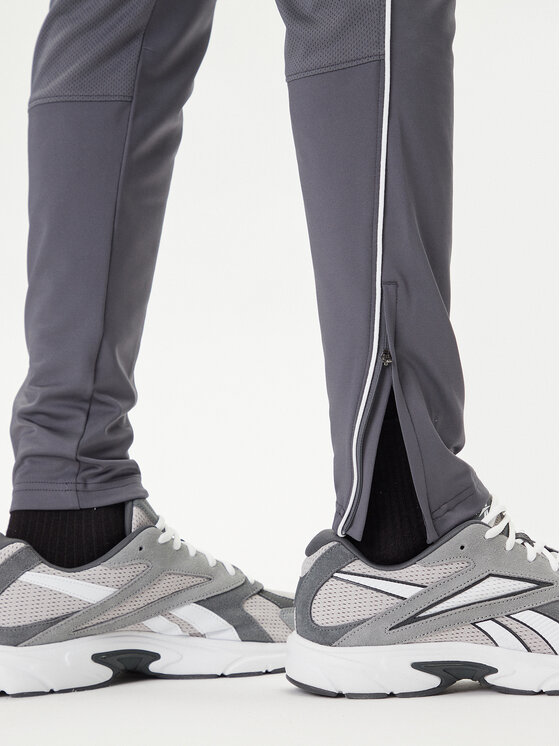 Under Armour Under Armour Melegítő alsó Challenger Training 6004044 Szürke Slim Fit