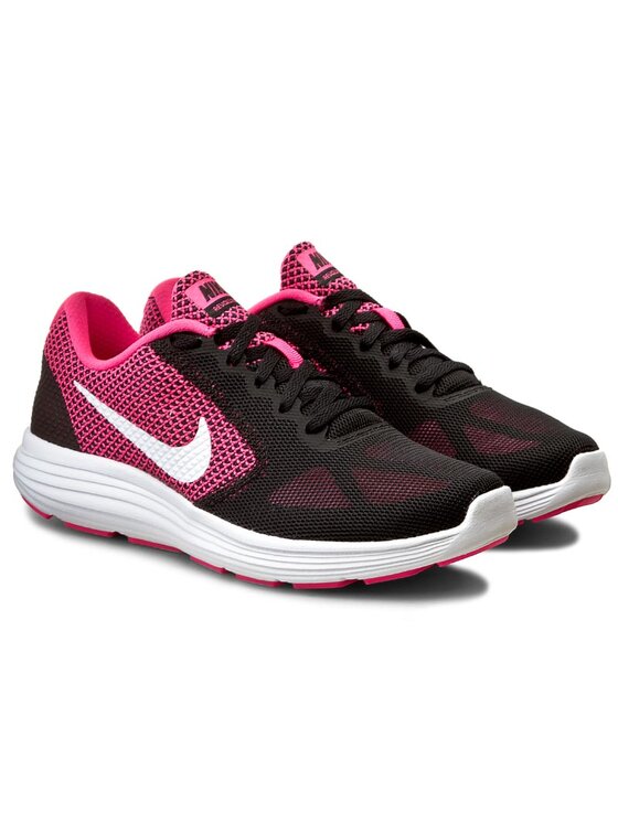 Nike 3 revolution store