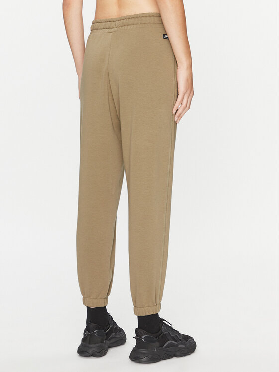 New Balance New Balance Donji dio trenerke Essentials French Terry Pant WP33508 Zelena Regular Fit